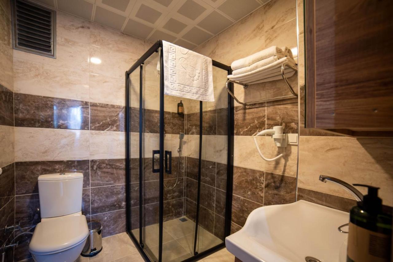 Imroz Adali'S Hotel Extérieur photo