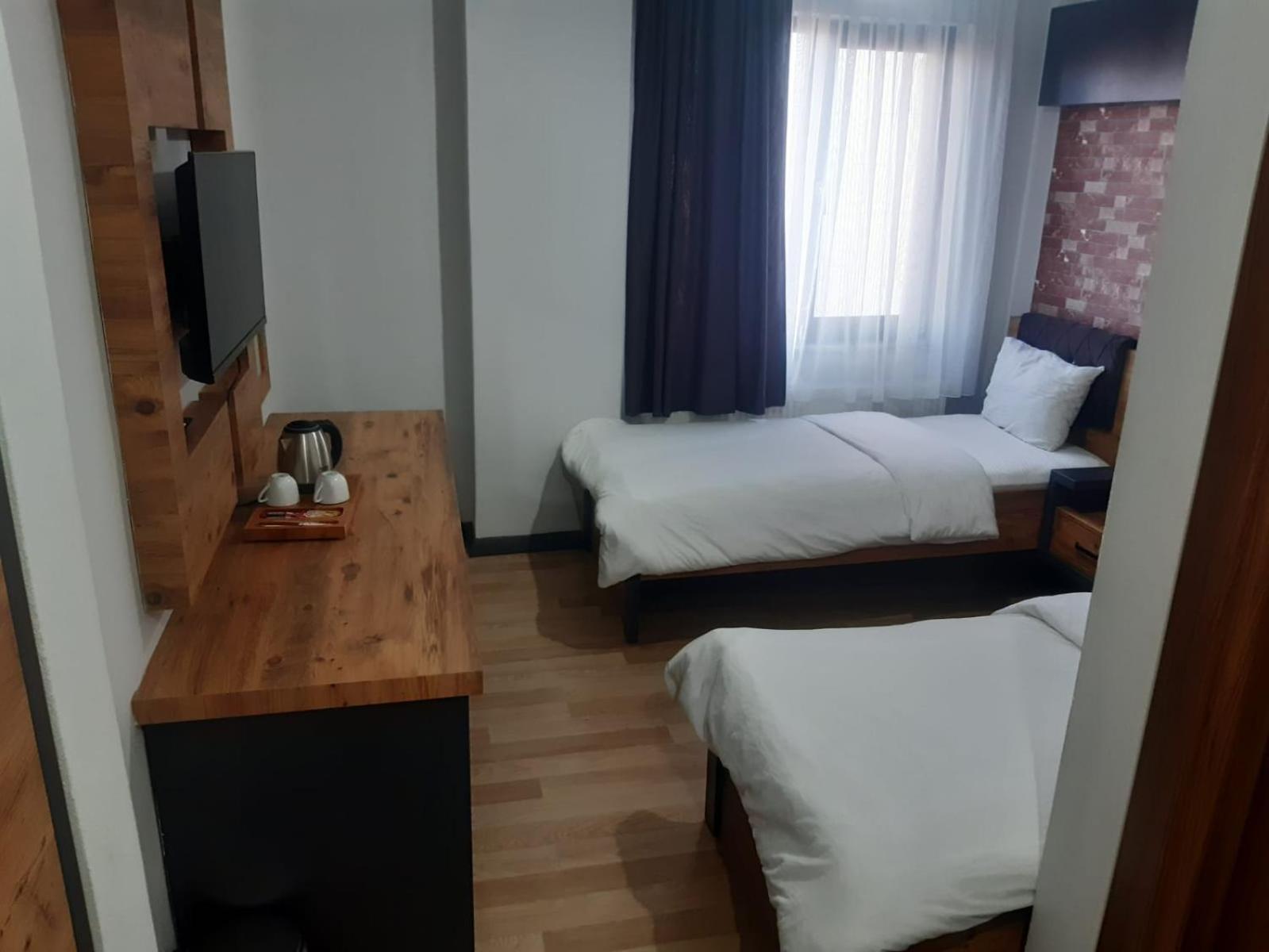 Imroz Adali'S Hotel Extérieur photo